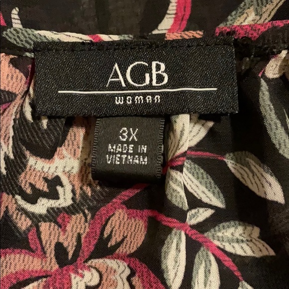 AGB Woman floral blouse - Picture 5 of 5
